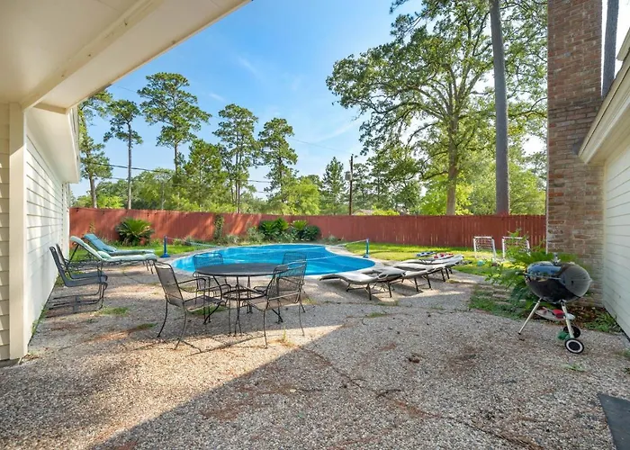 Pool Oasis Games Wifi Bbq Yard Sleep 16